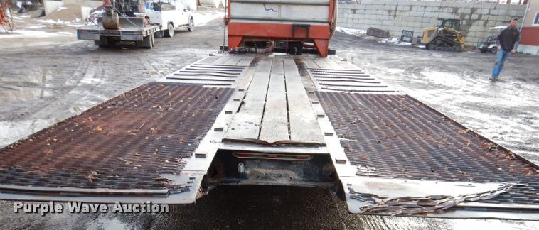 image for item KH9093 1993 Dynaweld  tilt deck equipment trailer with Ditch Witch MM9 mud mixer