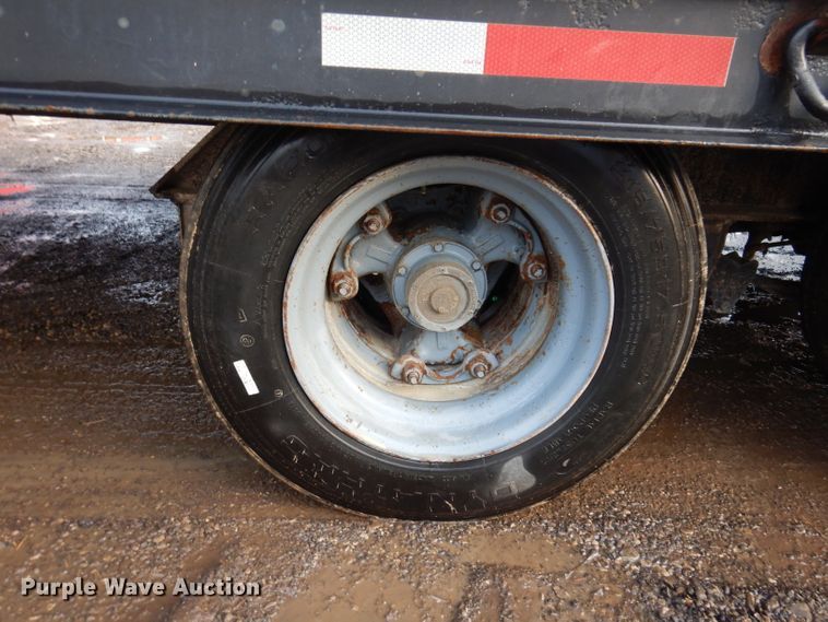 image for item KH9093 1993 Dynaweld  tilt deck equipment trailer with Ditch Witch MM9 mud mixer