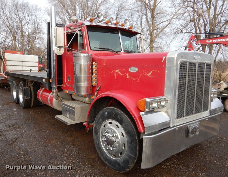 image for item KH9094 1995 Peterbilt 379  flatbed truck
