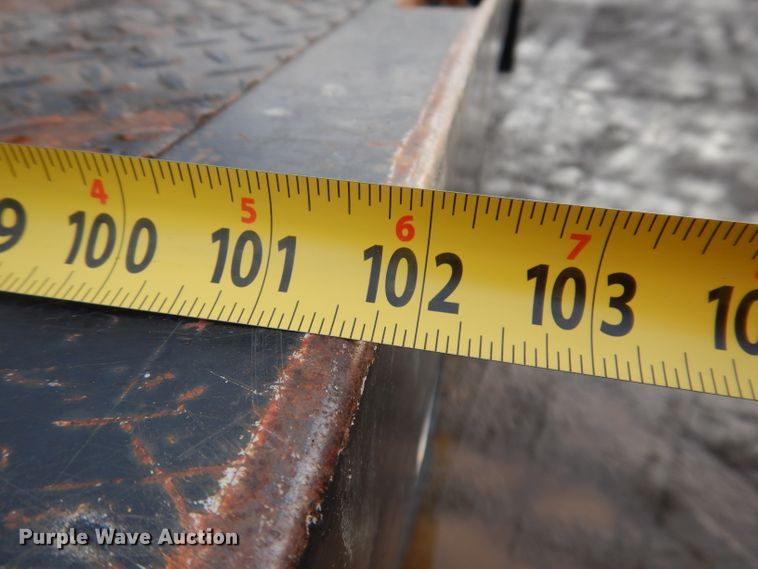 image for item KH9094 1995 Peterbilt 379  flatbed truck