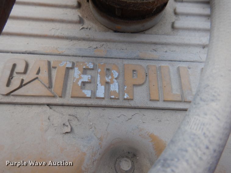 image for item KH9094 1995 Peterbilt 379  flatbed truck