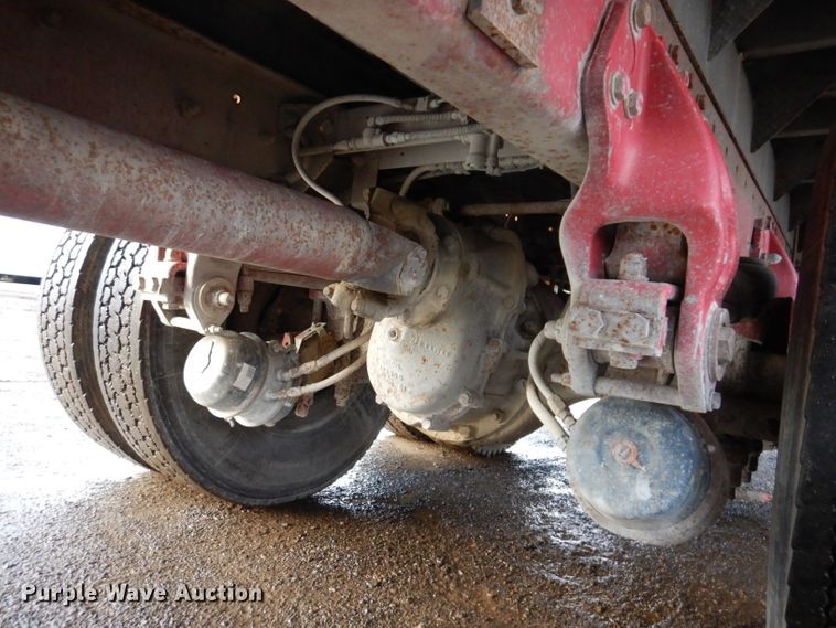 image for item KH9094 1995 Peterbilt 379  flatbed truck