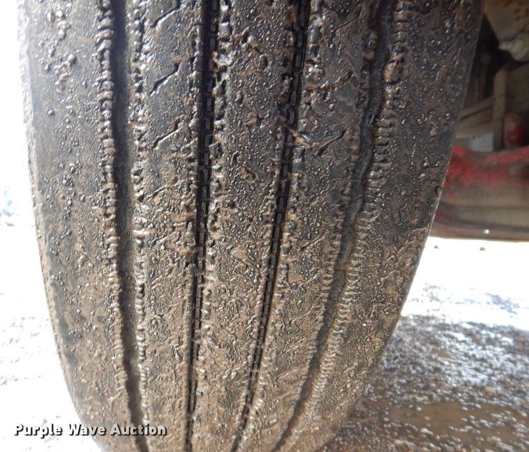 image for item KH9094 1995 Peterbilt 379  flatbed truck