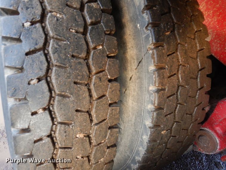 image for item KH9094 1995 Peterbilt 379  flatbed truck