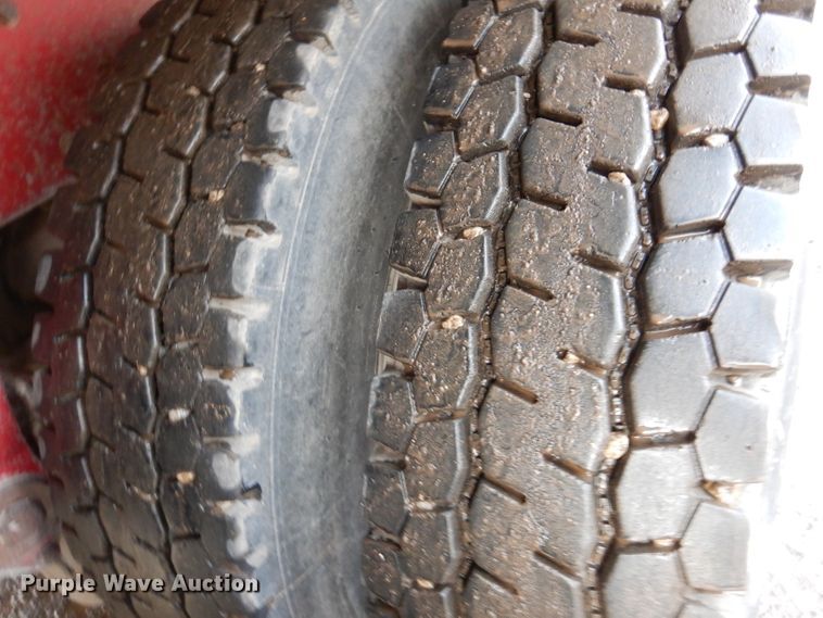 image for item KH9094 1995 Peterbilt 379  flatbed truck