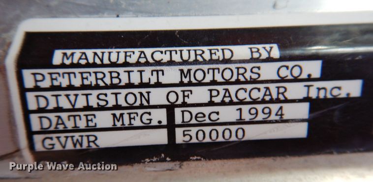 image for item KH9094 1995 Peterbilt 379  flatbed truck