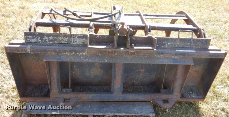 image for item KH9105 54" W skid steer grapple bucket
