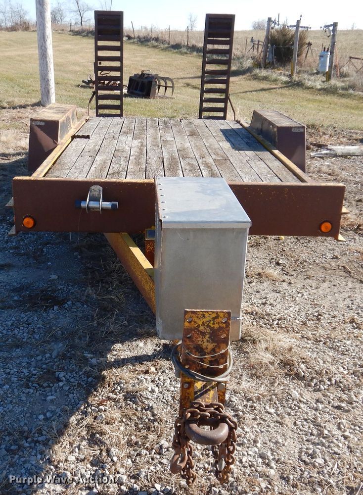 image for item KH9107 1998 Redi Haul FSL1427E  equipment trailer