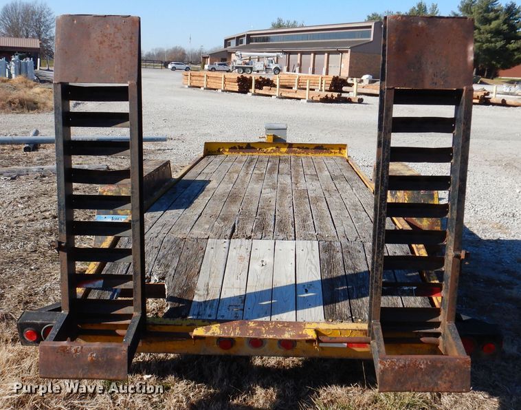 image for item KH9107 1998 Redi Haul FSL1427E  equipment trailer