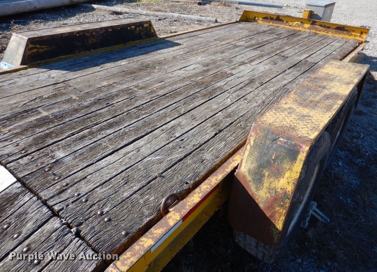 image for item KH9107 1998 Redi Haul FSL1427E  equipment trailer