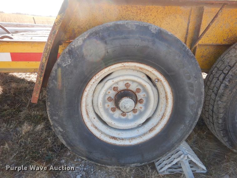 image for item KH9107 1998 Redi Haul FSL1427E  equipment trailer