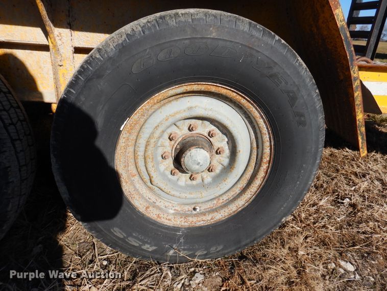 image for item KH9107 1998 Redi Haul FSL1427E  equipment trailer