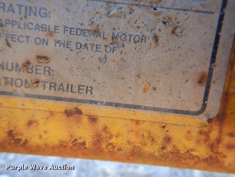 image for item KH9107 1998 Redi Haul FSL1427E  equipment trailer