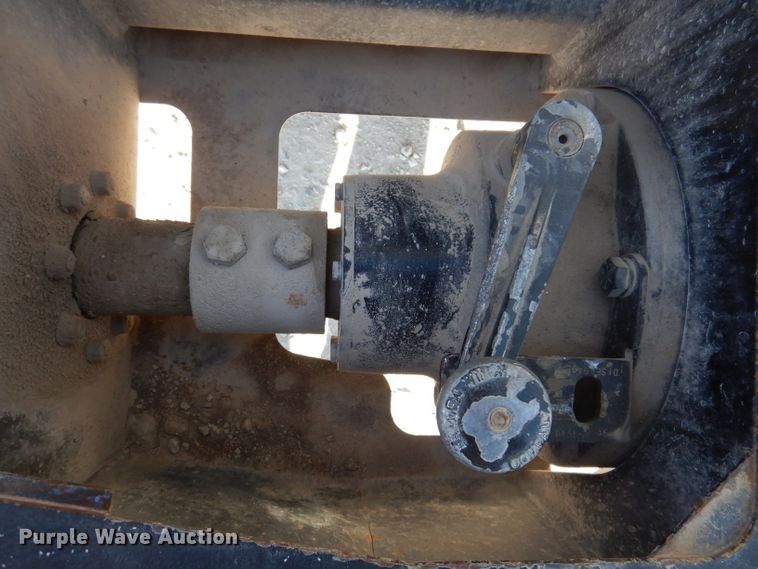 image for item KH9108 2011 International 7500  digger derrick truck