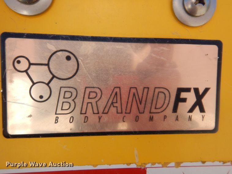 image for item KH9108 2011 International 7500  digger derrick truck