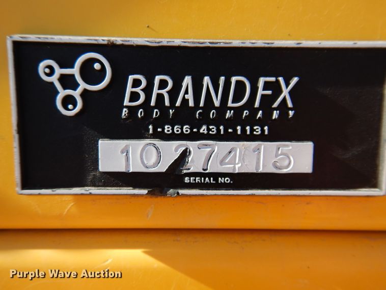 image for item KH9108 2011 International 7500  digger derrick truck