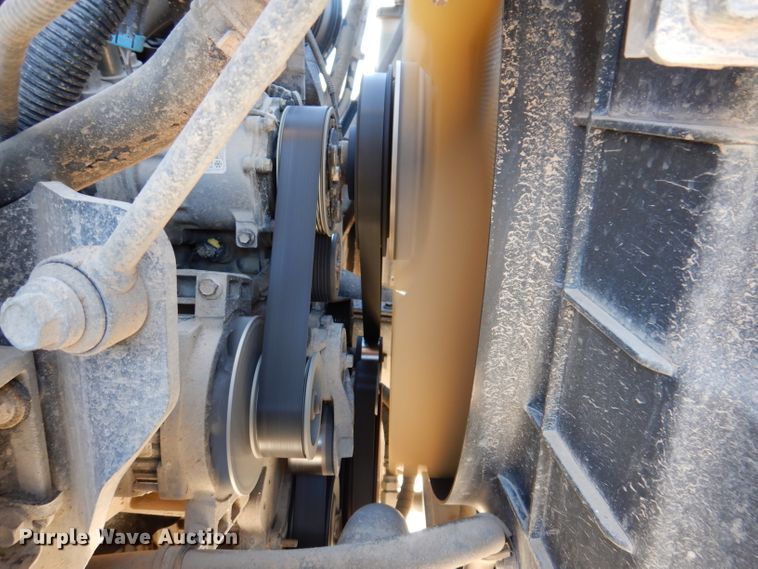 image for item KH9108 2011 International 7500  digger derrick truck