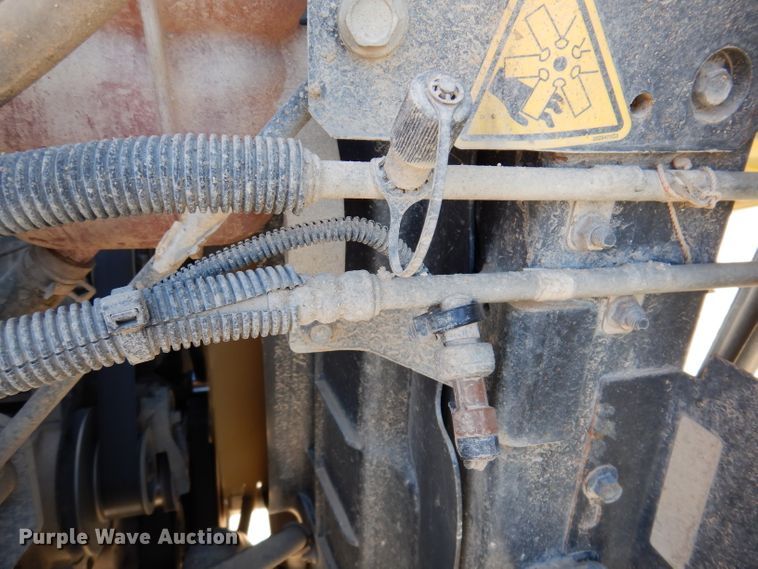 image for item KH9108 2011 International 7500  digger derrick truck