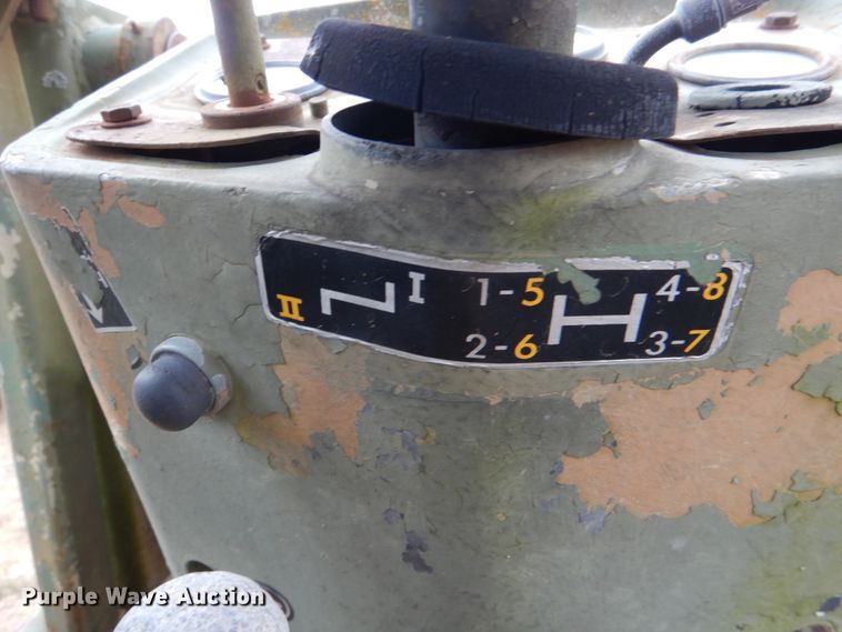 image for item KQ9611 1976 John Deere 410  backhoe