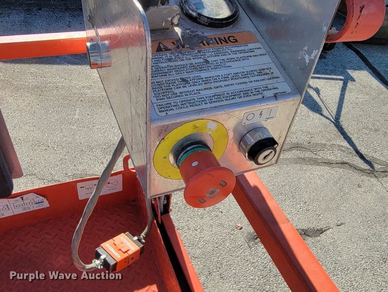 image for item KN9559 Skyjack SJIII 3219  scissor lift