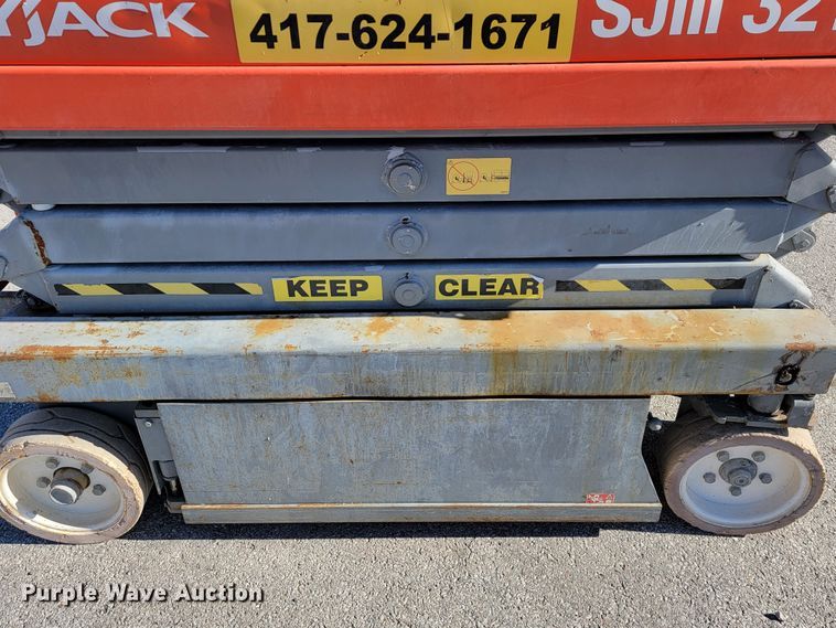 image for item KN9559 Skyjack SJIII 3219  scissor lift