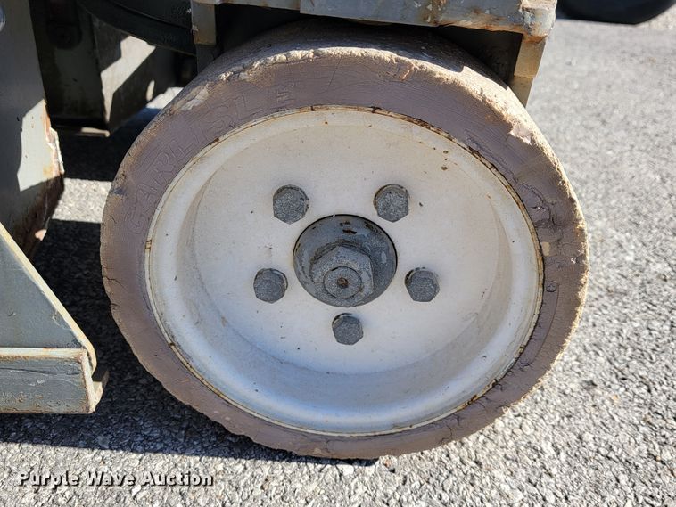 image for item KN9559 Skyjack SJIII 3219  scissor lift