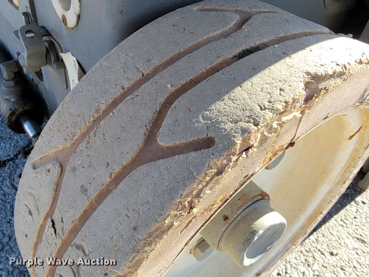 image for item KN9559 Skyjack SJIII 3219  scissor lift