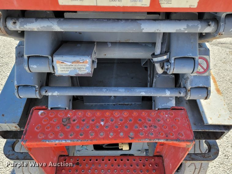 image for item KN9559 Skyjack SJIII 3219  scissor lift