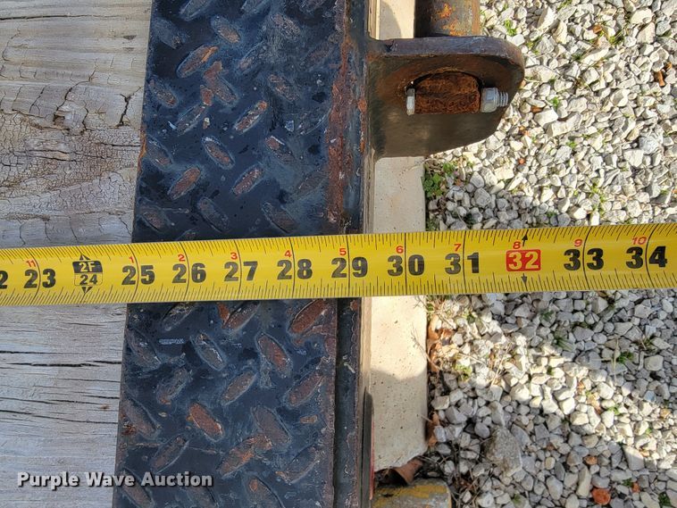 image for item KN9564 2013 Big Tex  utility trailer