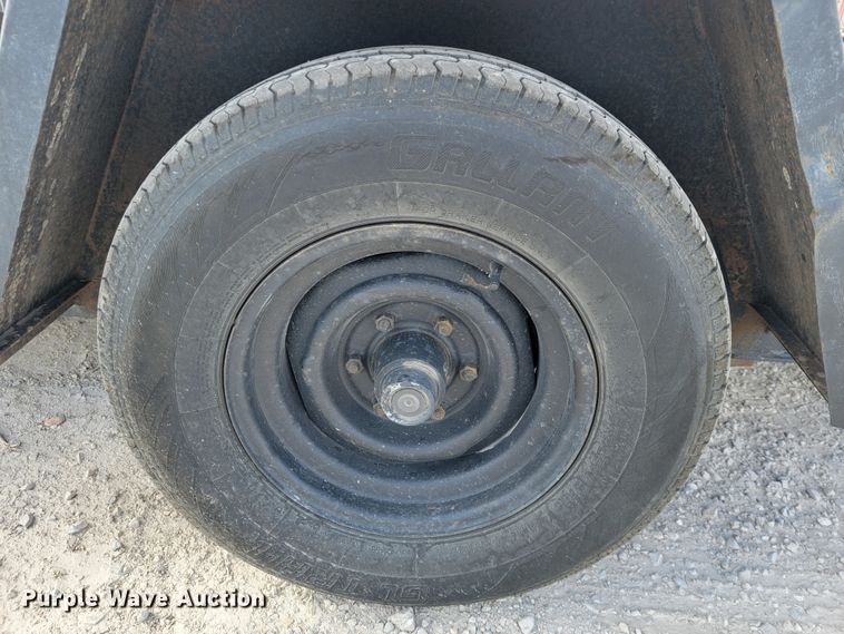 image for item KN9573 1994 Towmaster  tilt deck utility trailer