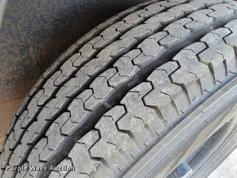 image for item KN9573 1994 Towmaster  tilt deck utility trailer