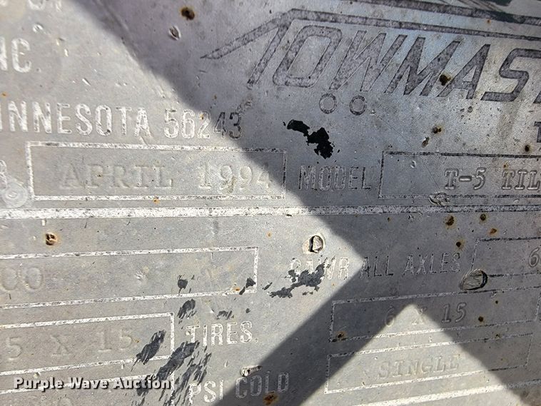 image for item KN9573 1994 Towmaster  tilt deck utility trailer