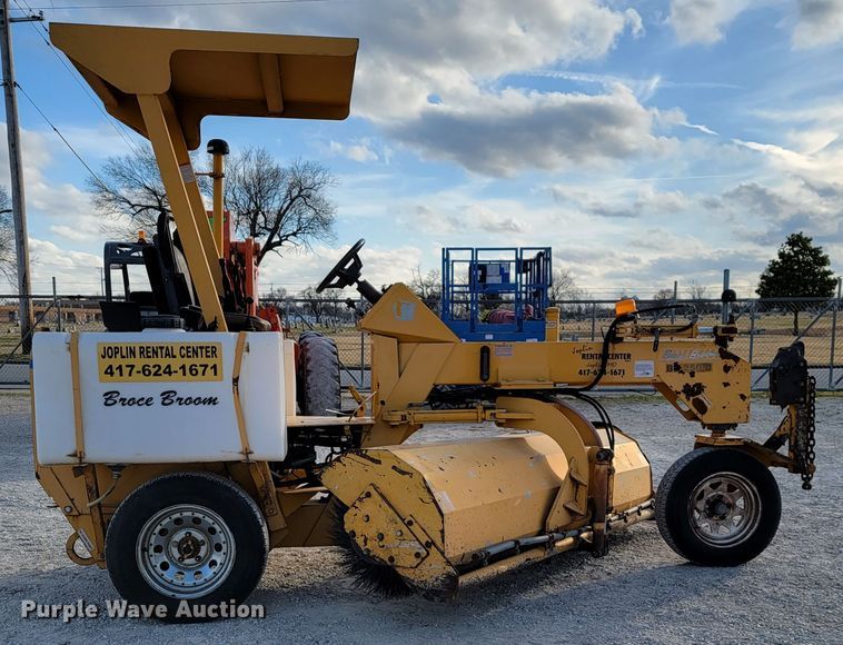 image for item KN9577 Broce 250-B  broom