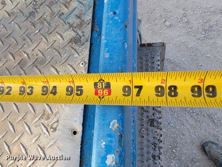 image for item KN9578 2006 Genie 2668 RT  scissor lift