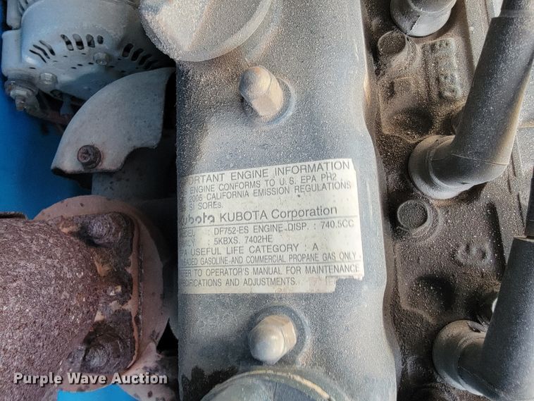 image for item KN9578 2006 Genie 2668 RT  scissor lift