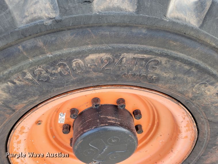 image for item KN9579 Xtreme XR1045  telehandler