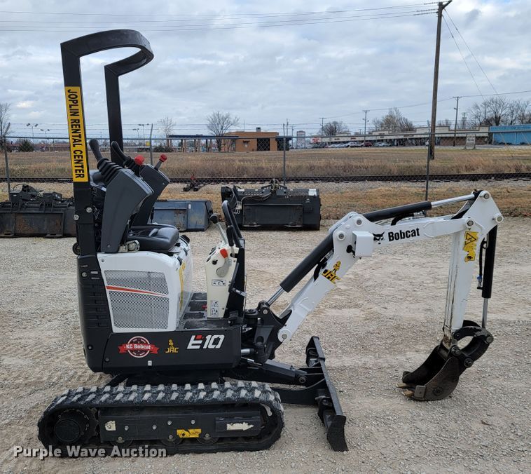 image for item KN9581 2019 Bobcat E10  mini excavator