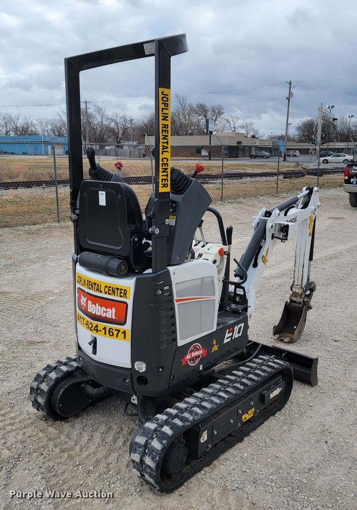 image for item KN9581 2019 Bobcat E10  mini excavator