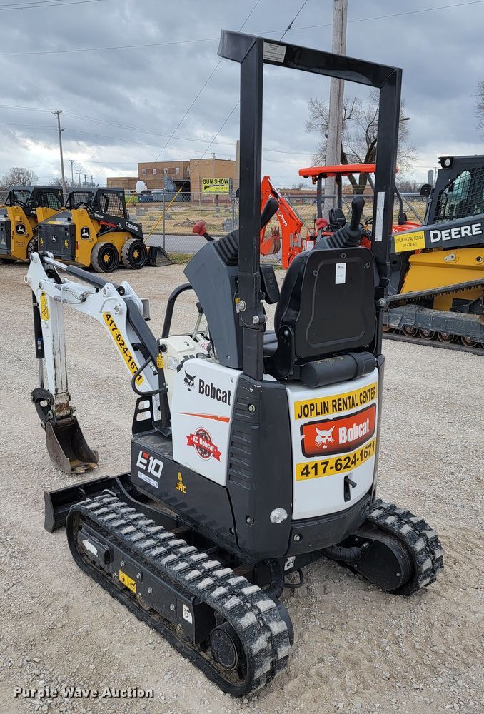 image for item KN9581 2019 Bobcat E10  mini excavator