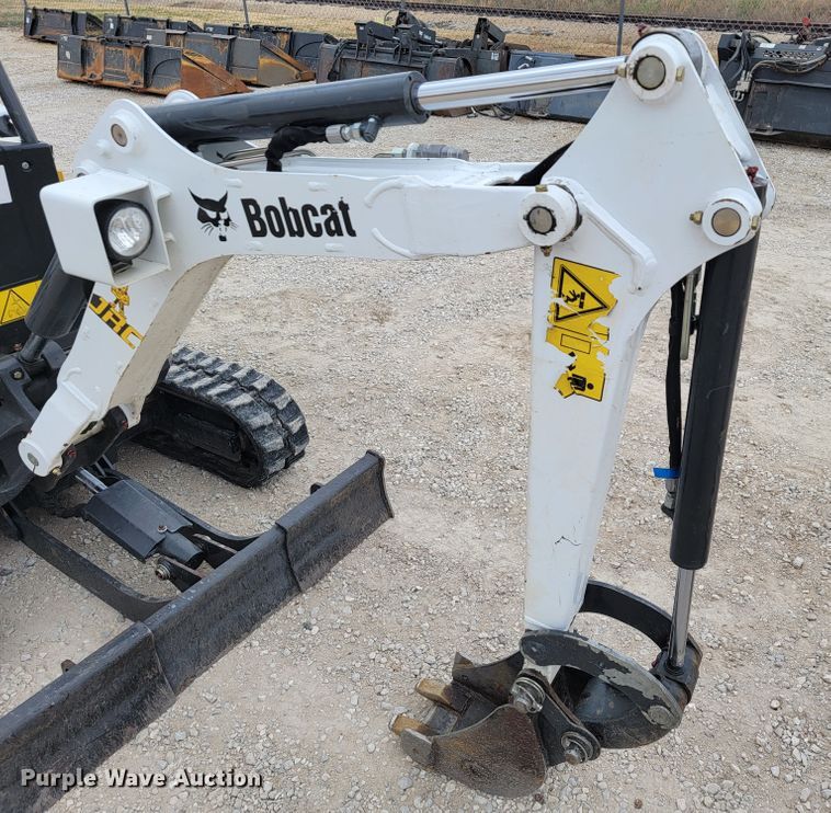 image for item KN9581 2019 Bobcat E10  mini excavator