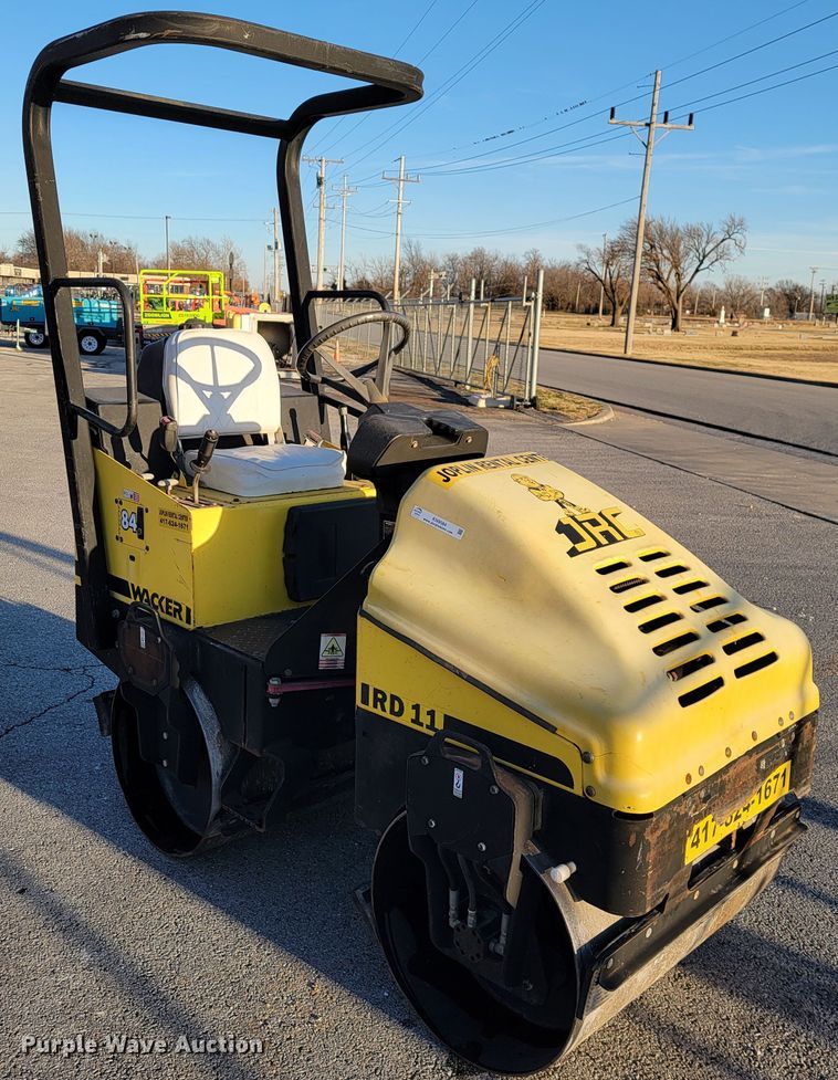 image for item KN9584 2006 Wacker RD11  double drum vibratory roller