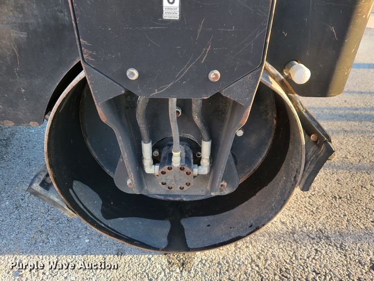 image for item KN9584 2006 Wacker RD11  double drum vibratory roller