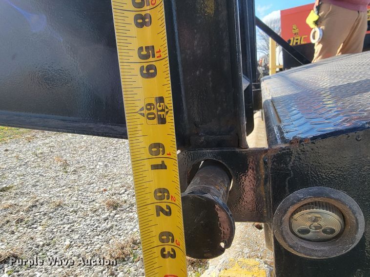 image for item KN9586 2020 Starlite  utility trailer