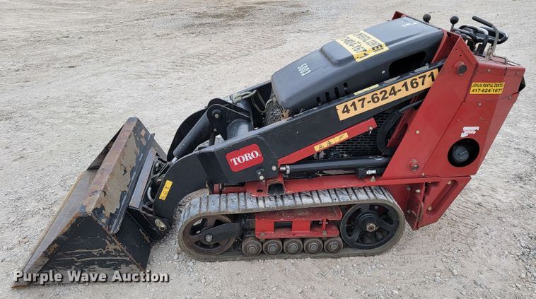 image for item KN9587 2016 Toro TX427  compact utility loader