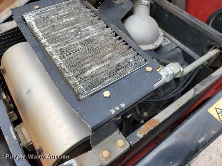 image for item KN9587 2016 Toro TX427  compact utility loader