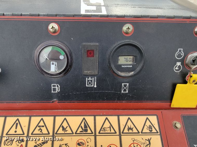 image for item KN9587 2016 Toro TX427  compact utility loader