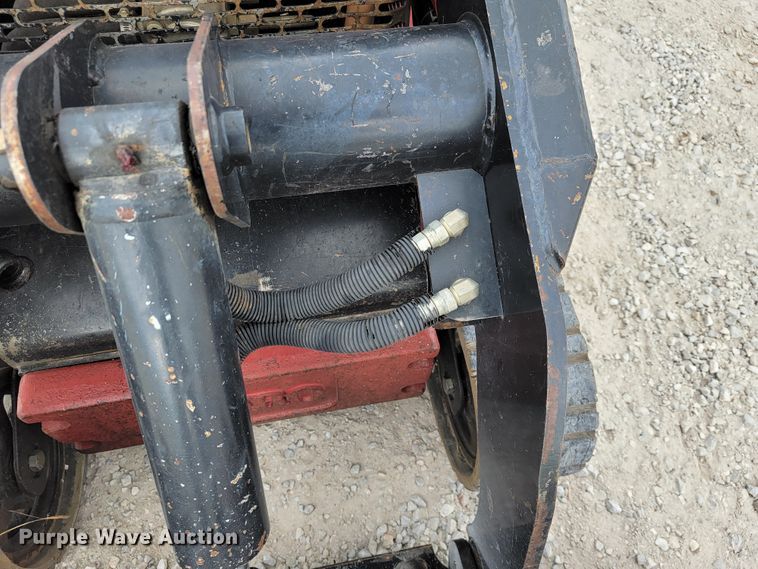 image for item KN9587 2016 Toro TX427  compact utility loader