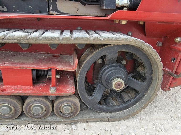 image for item KN9587 2016 Toro TX427  compact utility loader