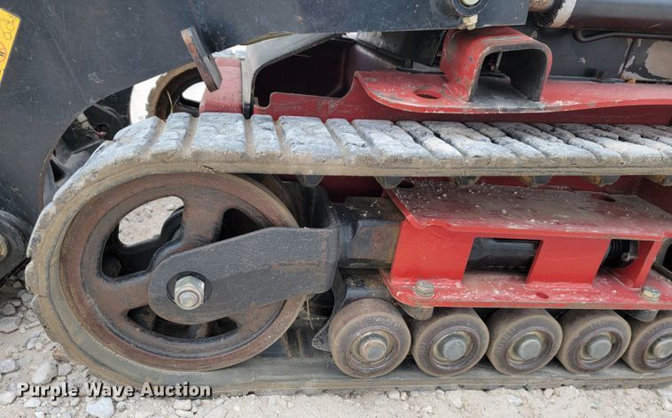 image for item KN9587 2016 Toro TX427  compact utility loader