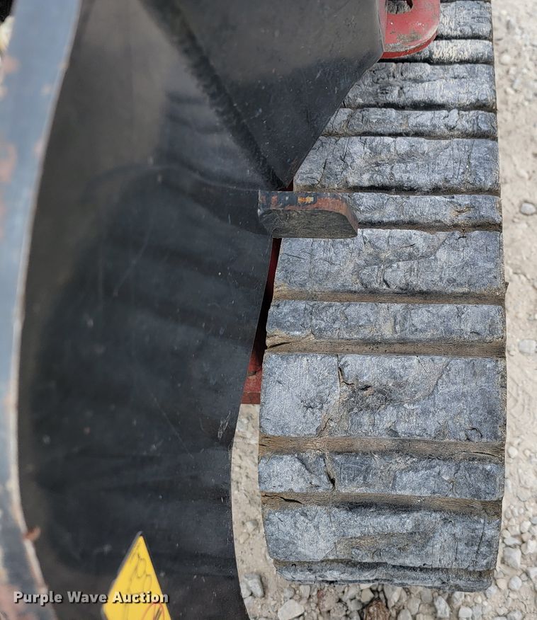 image for item KN9587 2016 Toro TX427  compact utility loader